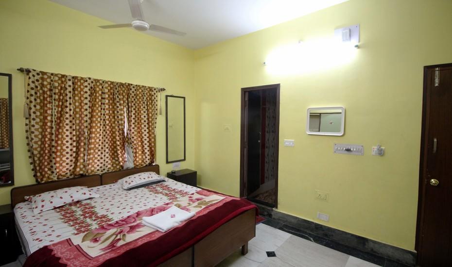 Kim Lawn Guest House Колката Екстер'єр фото