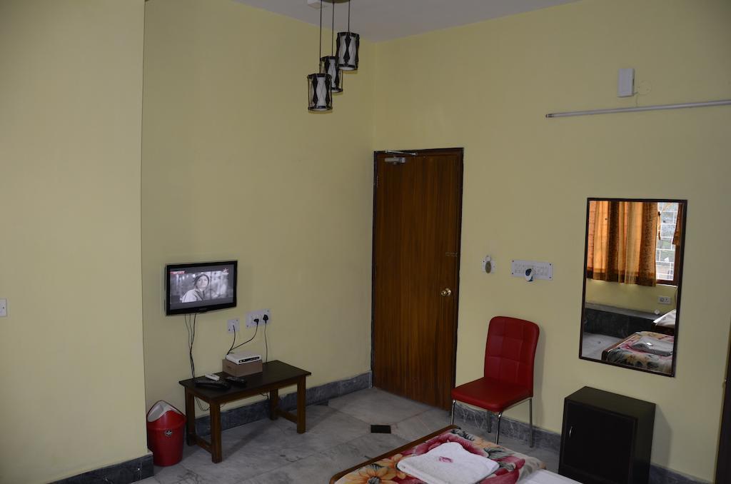 Kim Lawn Guest House Колката Екстер'єр фото